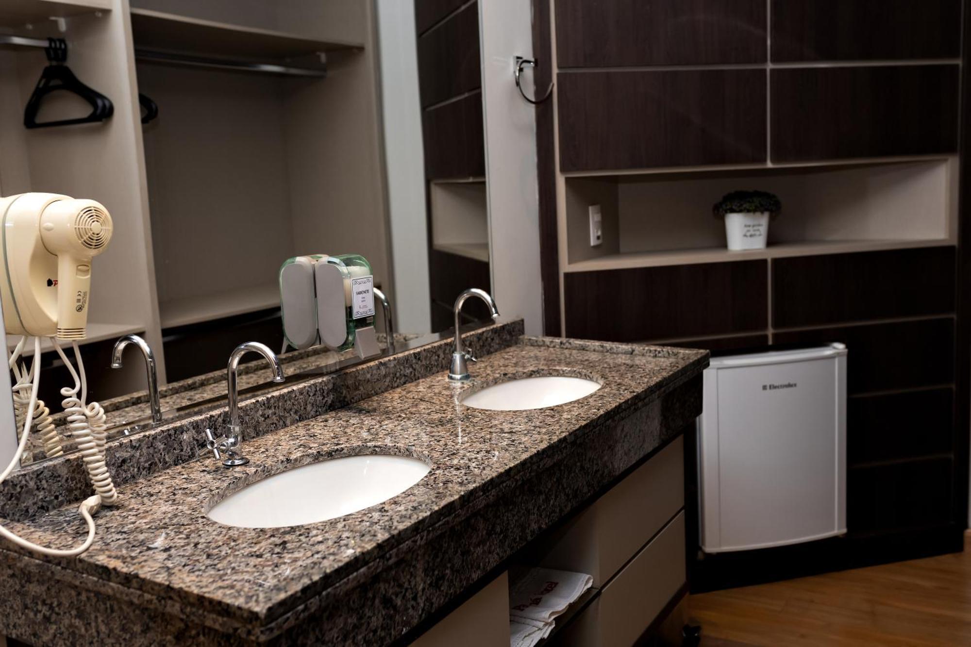 Goldmen Business Cianorte Hotel Екстериор снимка